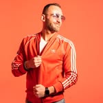 Ritratto di Dino Brown, musicista collaboratore di Roy Batty